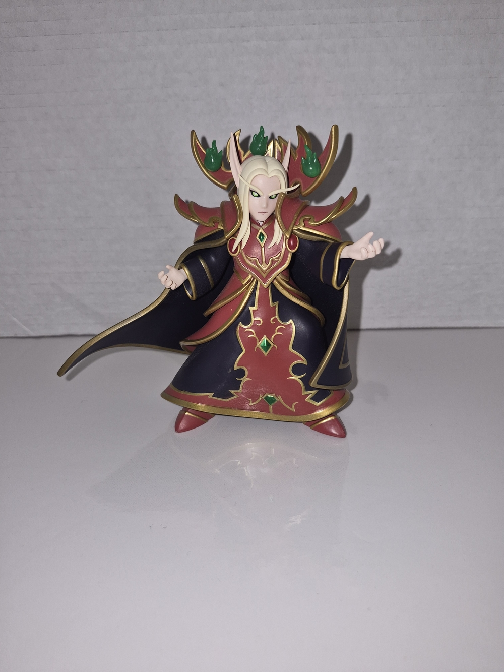 Pop Mart x World of Warcraft Collectible Character Series Kael'thas Sunstrider